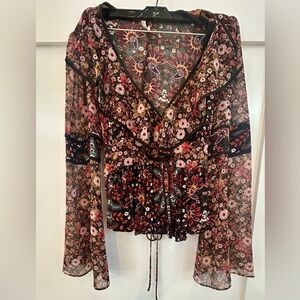 BCBGeneration Blouse Black Sheer Floral Tie-back Peasant Size Small